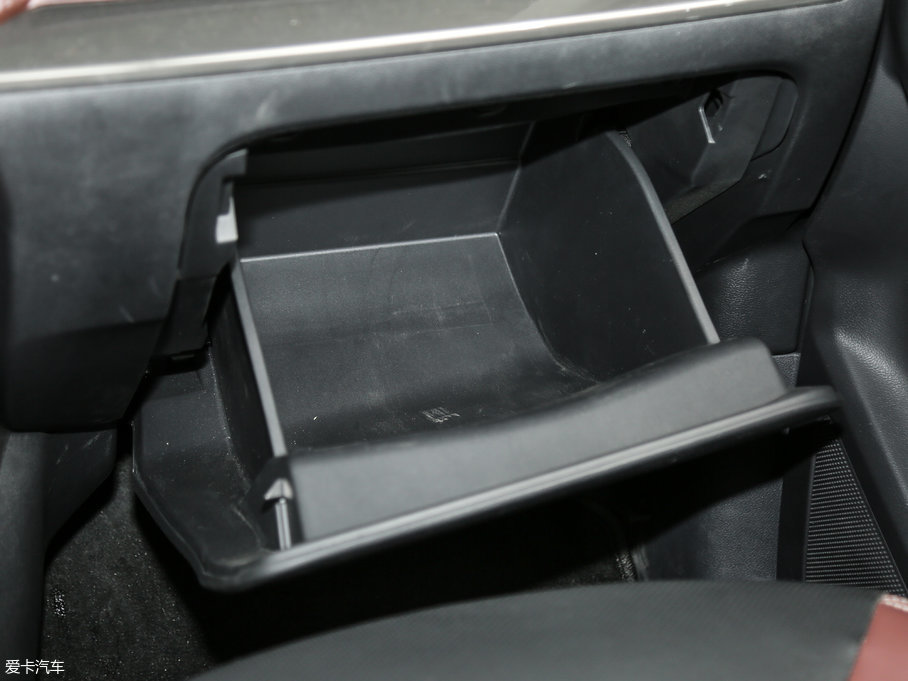 2017M50V 1.6L XV CVT