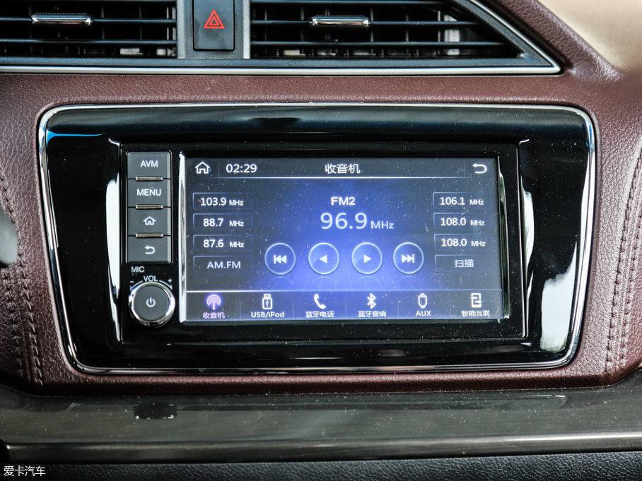 2017M50V 1.6L XV CVT