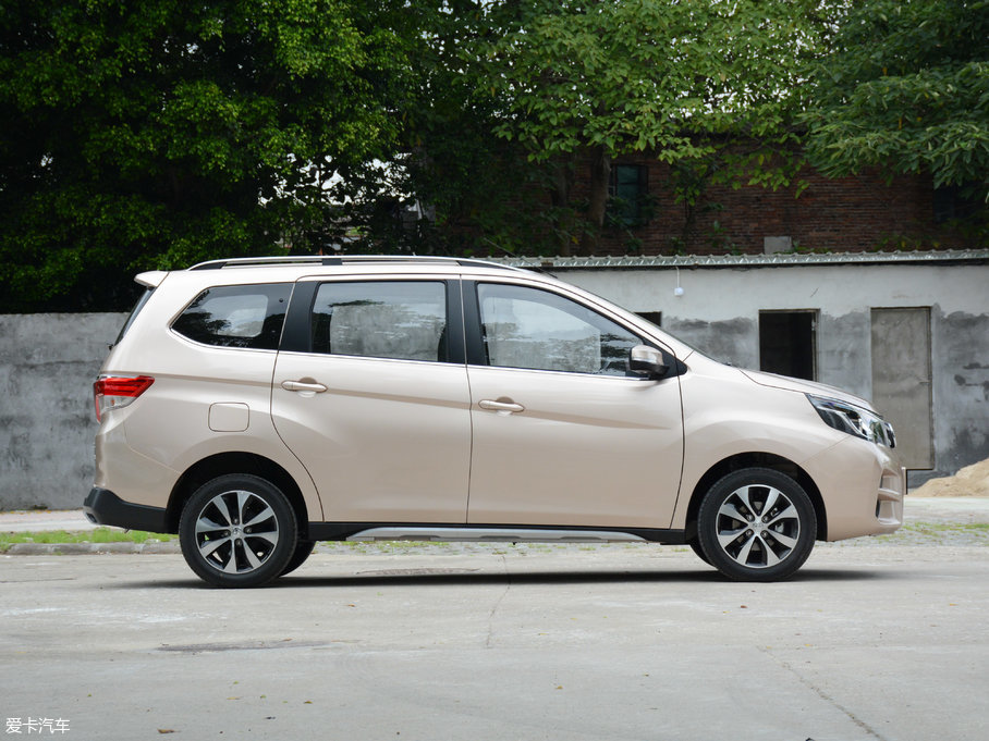 2017M50V 1.6L XL CVTA