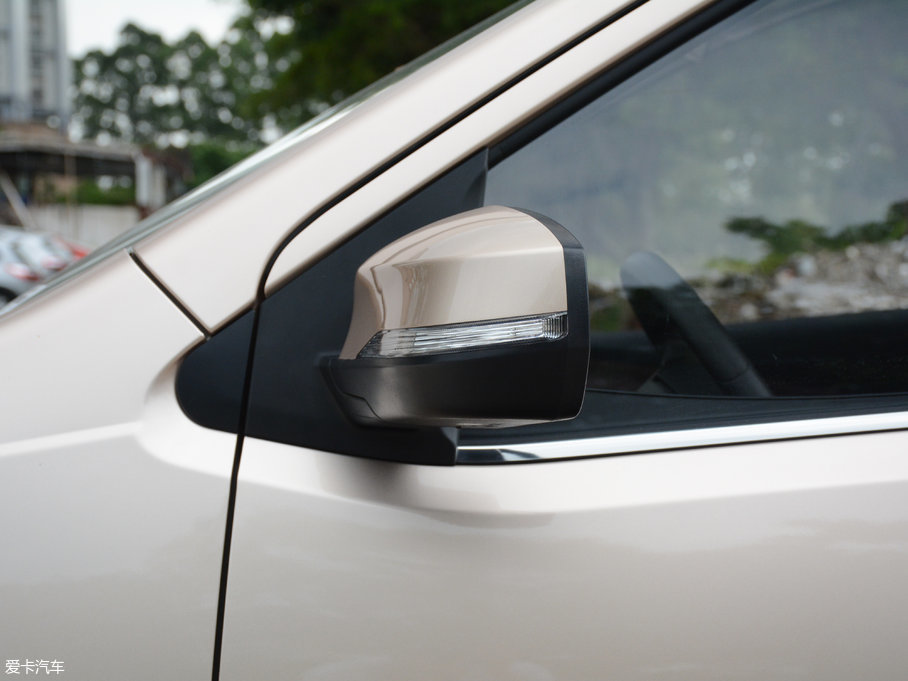 2017M50V 1.6L XL CVTA