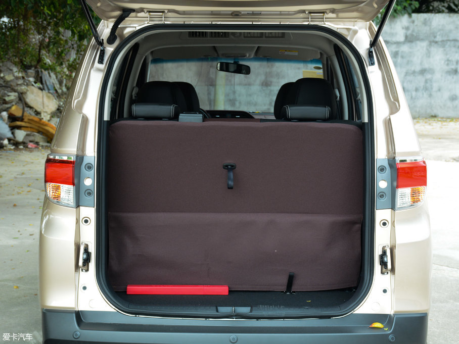 2017M50V 1.6L XL CVTA