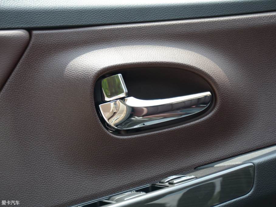 2017M50V 1.6L XL CVTA