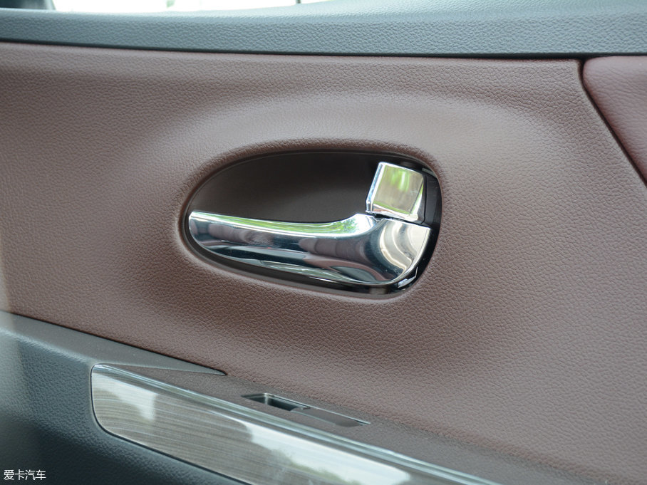 2017M50V 1.6L XL CVTA