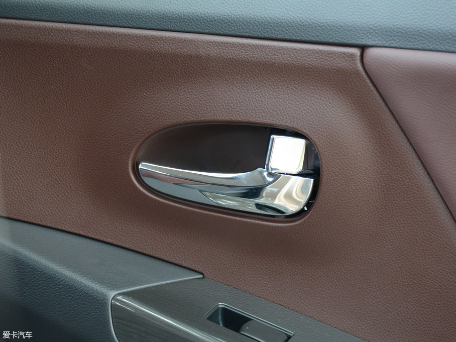 2017M50V 1.6L XL CVTA