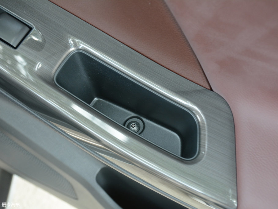 2017M50V 1.6L XL CVTA