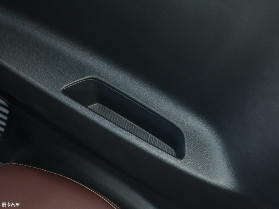 2017M50V 1.6L XL CVTA