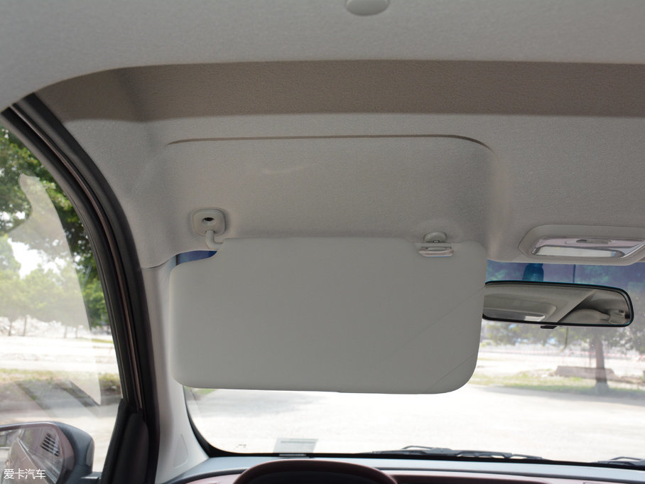 2017M50V 1.6L XL CVTA