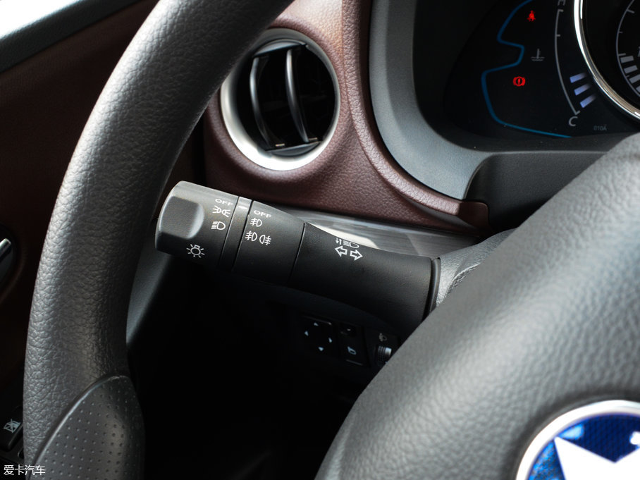 2017M50V 1.6L XL CVTA