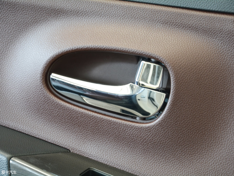 2017M50V 1.6L XL CVTA