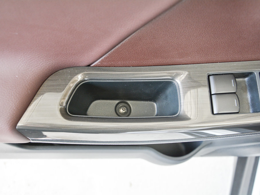 2017M50V 1.6L XL CVTA