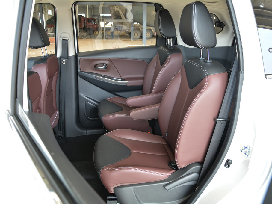 2017M50V 1.6L XL CVTA