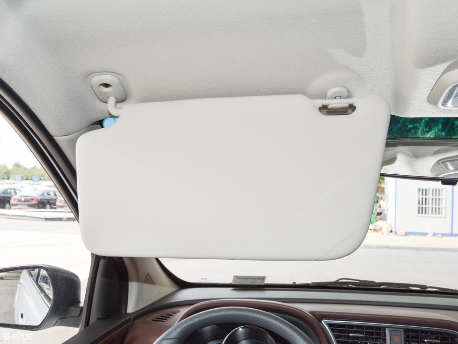 2017M50V 1.6L XL CVTA