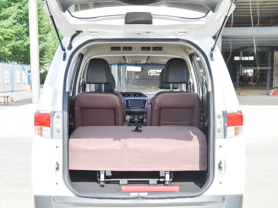 2017M50V 1.6L XL CVTA