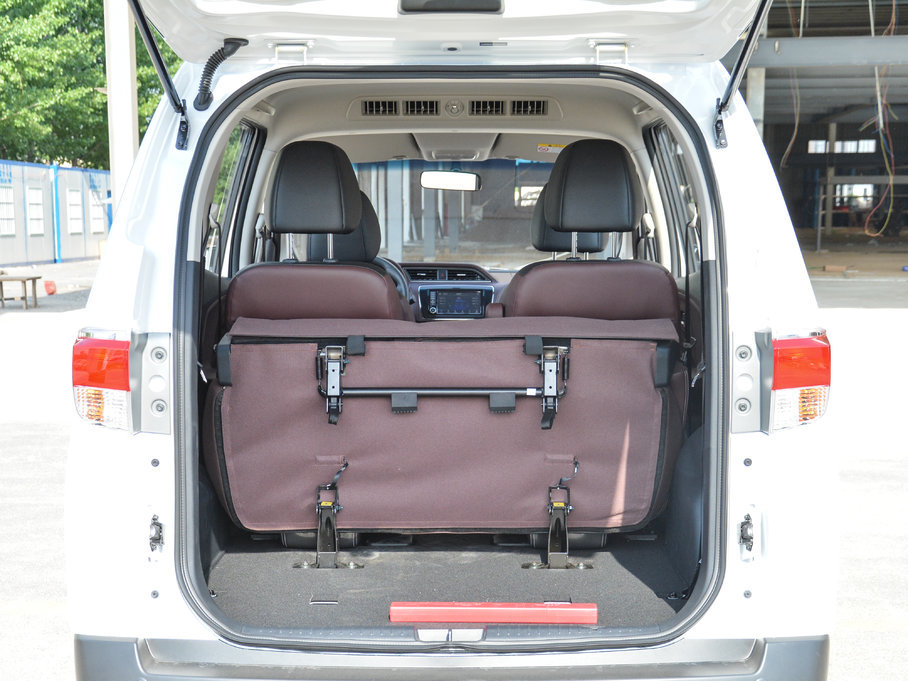 2017M50V 1.6L XL CVTA