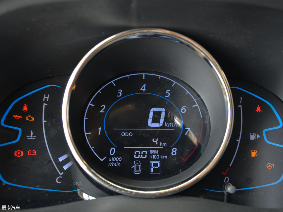 2017M50V 1.6L XL CVTA