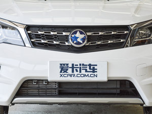 2017款1.6L XL CVT豪华版 中网