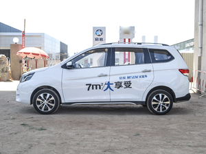 2017款1.5L XV 手动精英版 正侧（左）