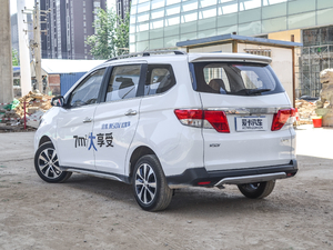 2017款1.5L XV 手动精英版 左后45度