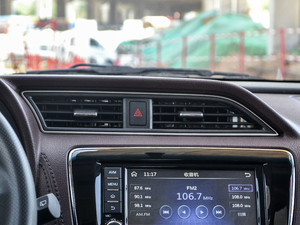 20171.5L XV ք(dng)Ӣ {(dio)L(fng)