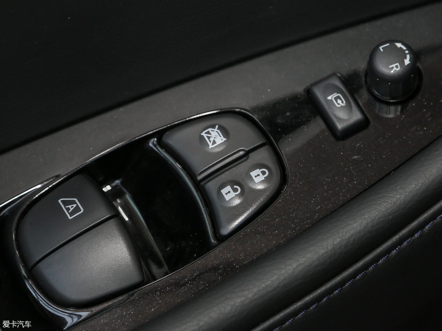 2017L(fng) I(lng)Oذ6.6KW