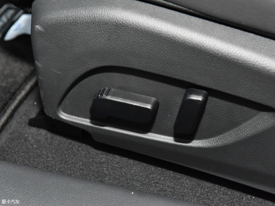 2018���D60 1.6L XV CVT��(li��n)���A��