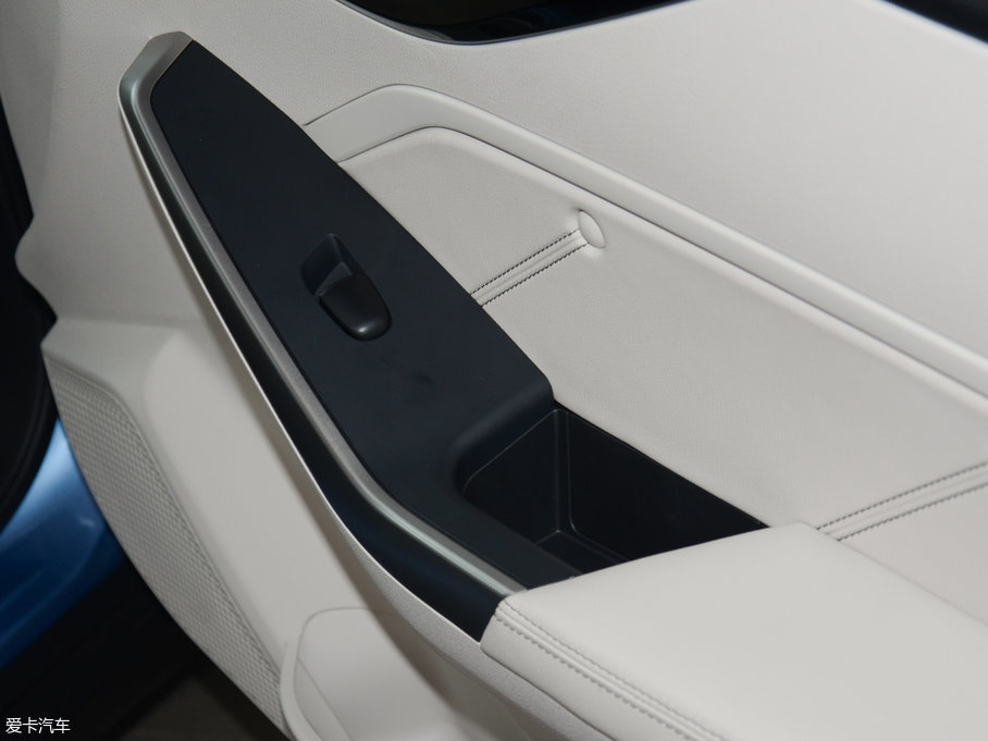 2018���D60 1.6L XV �ք���(li��n)���A��