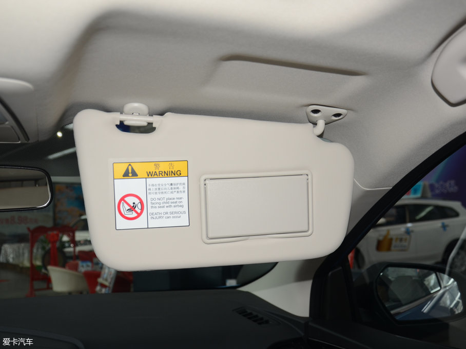 2018���D60 1.6L XV �ք������A��