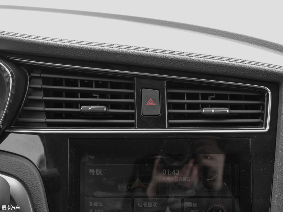 2018���D60 1.6L XV CVT�����A��