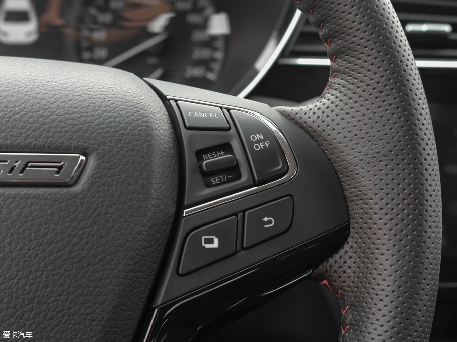 2018���D60 1.6L XV CVT��(li��n)���A��