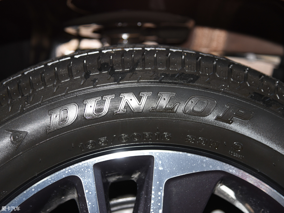 2018���D60 1.6L XL CVT����Ӣ��