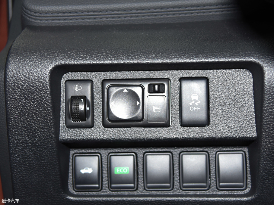 2018D60 1.6L XL CVTӢ