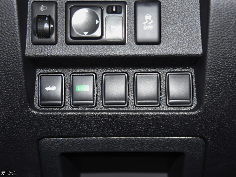 2018D60 1.6L XL CVT(lin)Ӣ