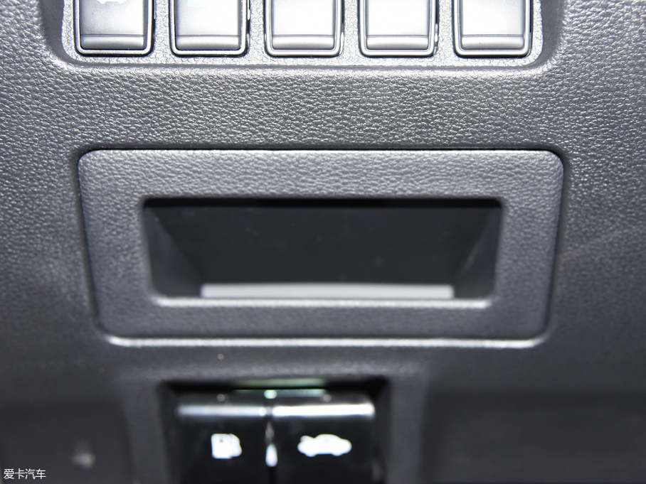 2018D60 1.6L XL CVT(lin)Ӣ