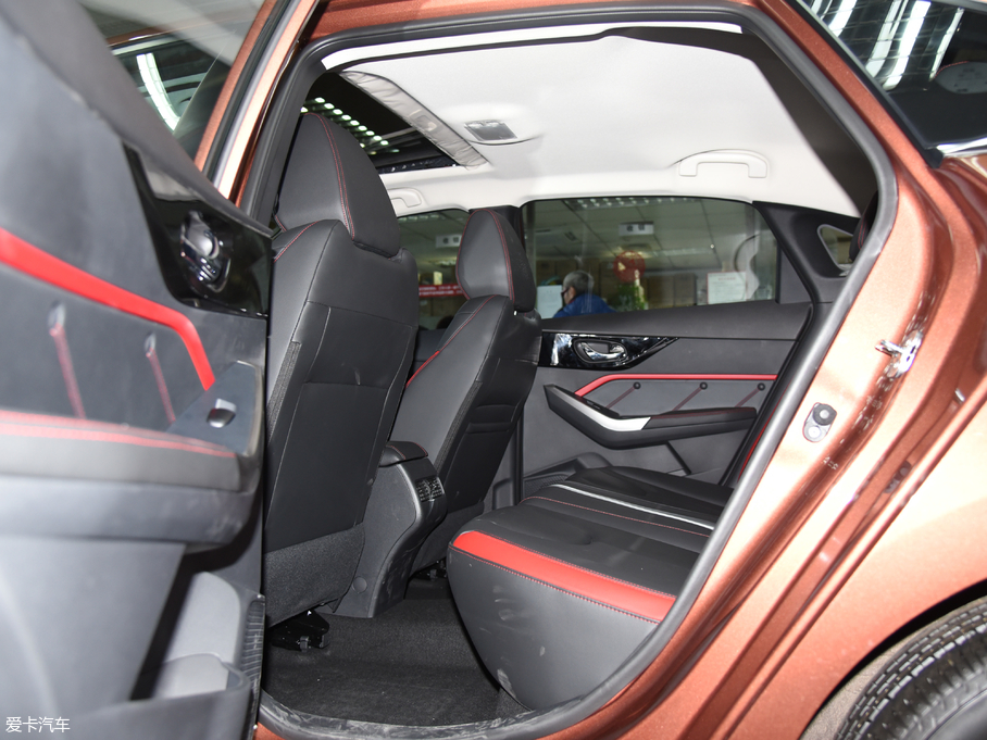 2018D60 1.6L XL CVTӢ