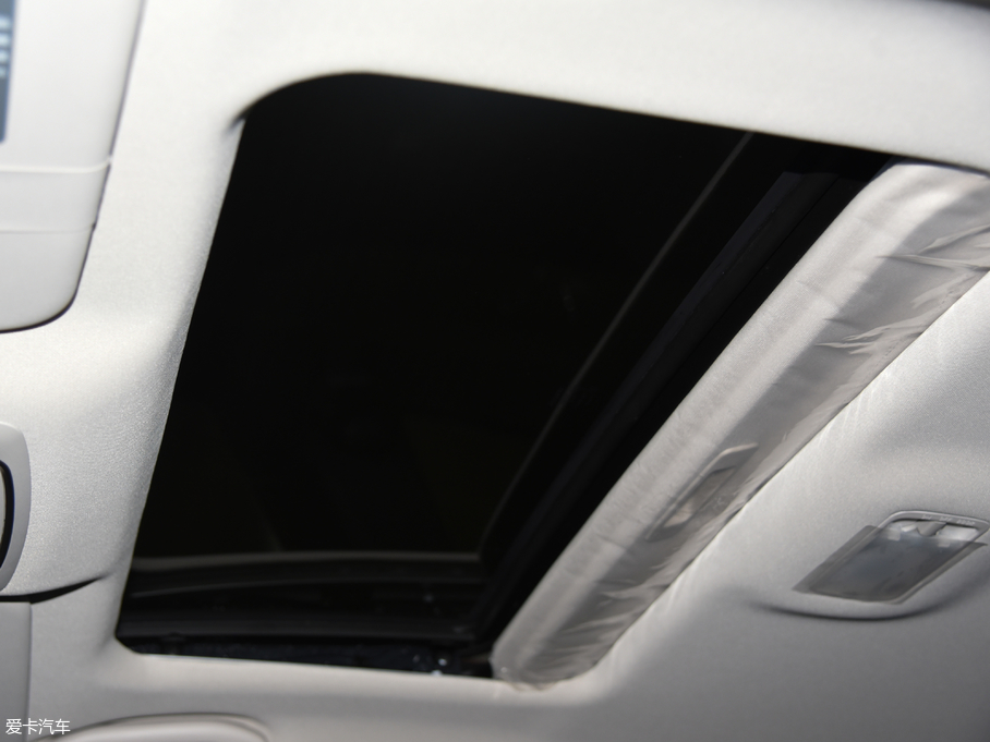 2018D60 1.6L XL CVTӢ