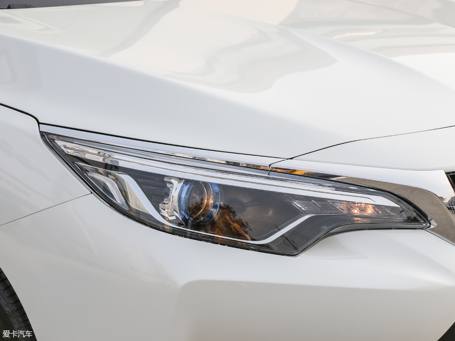 2018D60 1.6L XE քm