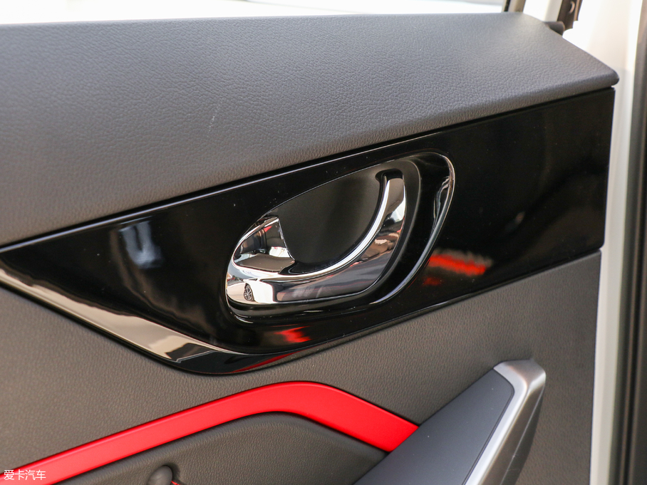 2018D60 1.6L XE քm