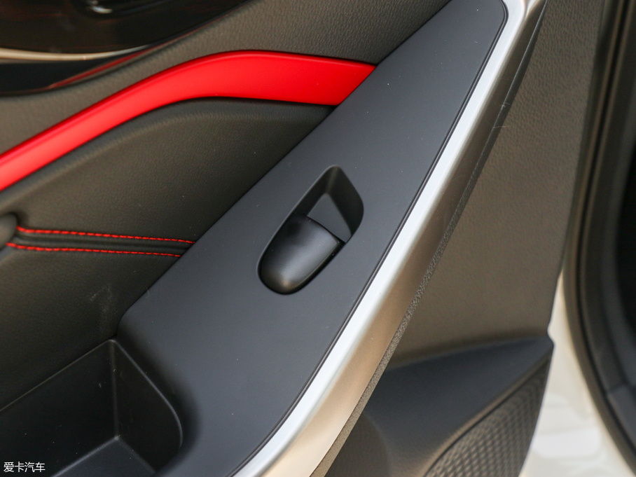 2018D60 1.6L XE քm