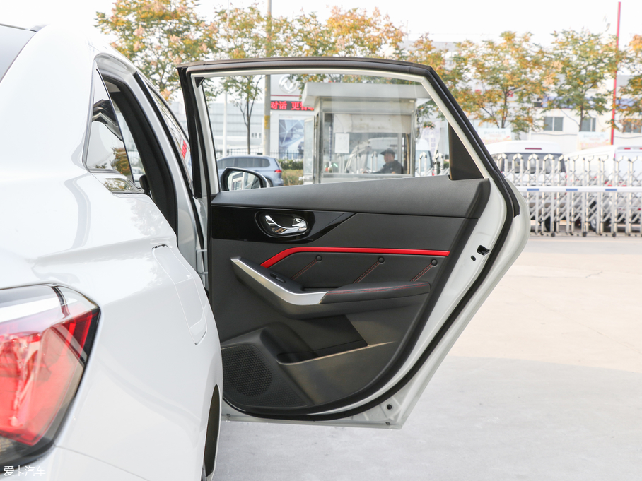 2018D60 1.6L XE քm