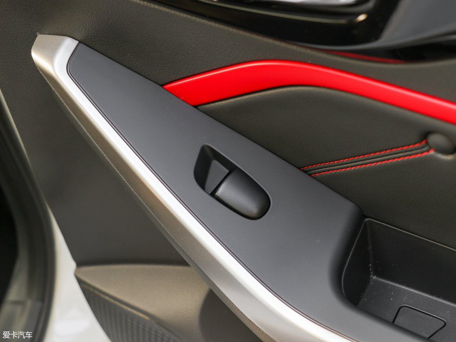 2018D60 1.6L XE քm