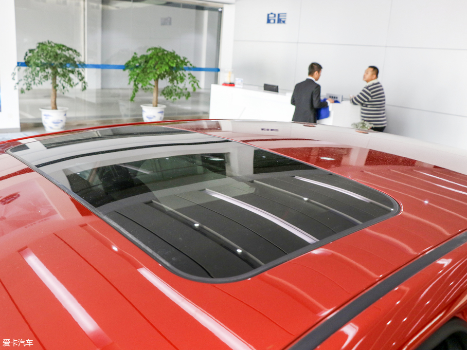 2018���D60 1.6L XL �ք�(d��ng)��(li��n)��Ӣ��