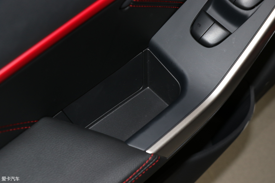 2018D60 1.6L XL քӢ