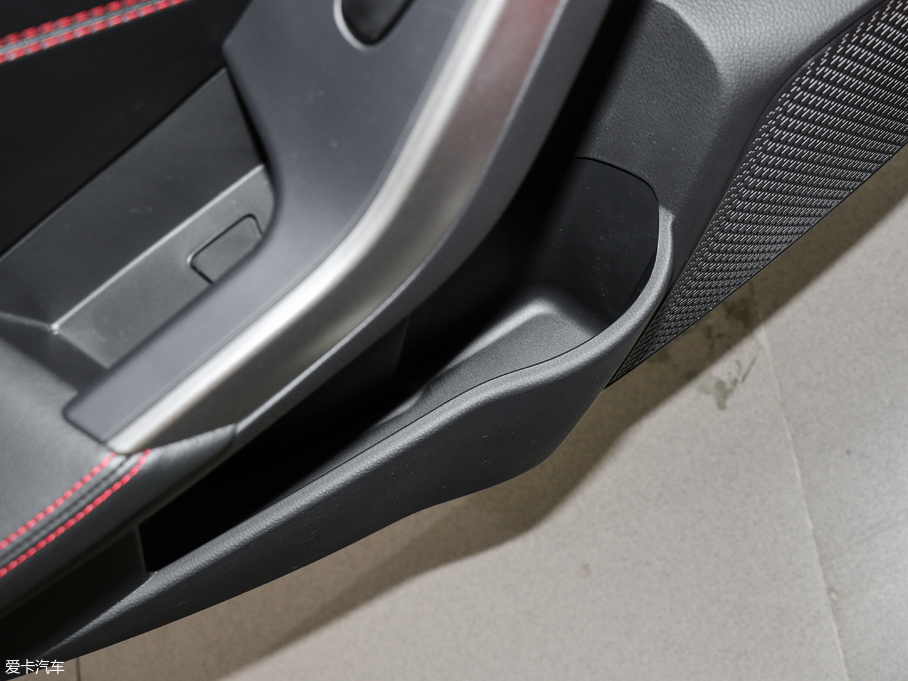 2018D60 1.6L XL քӢ