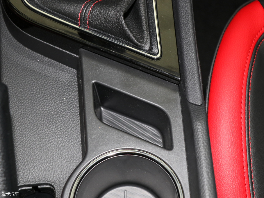 2018D60 1.6L XL ք(lin)Ӣ