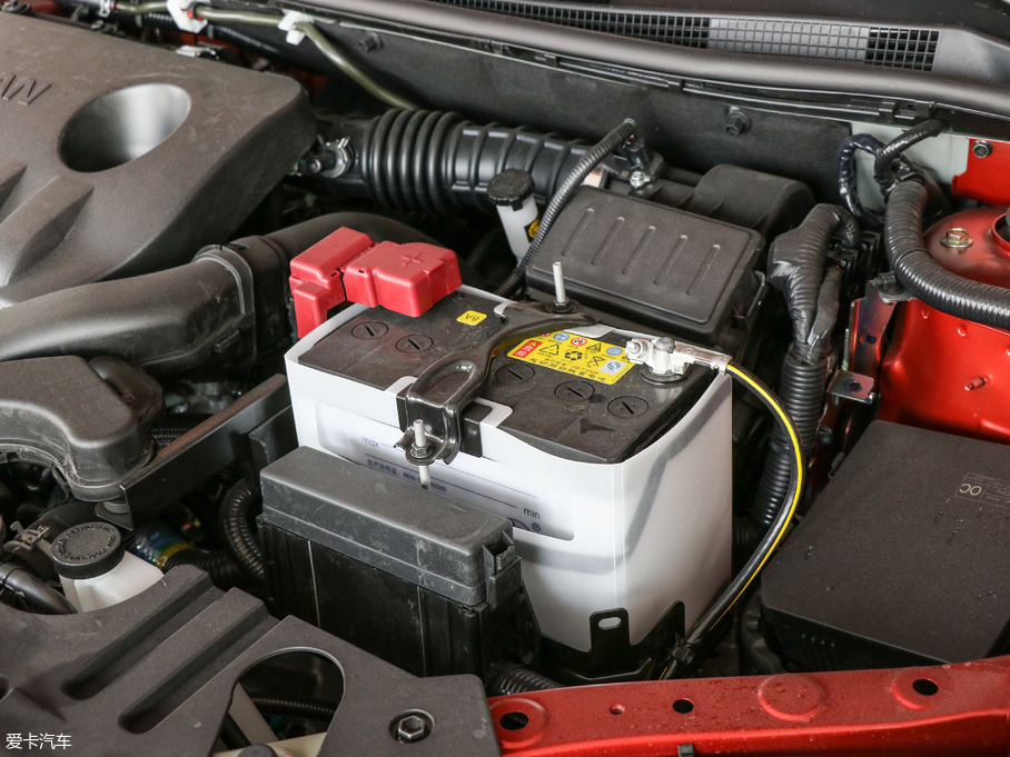 2018���D60 1.6L XL �ք�����Ӣ��