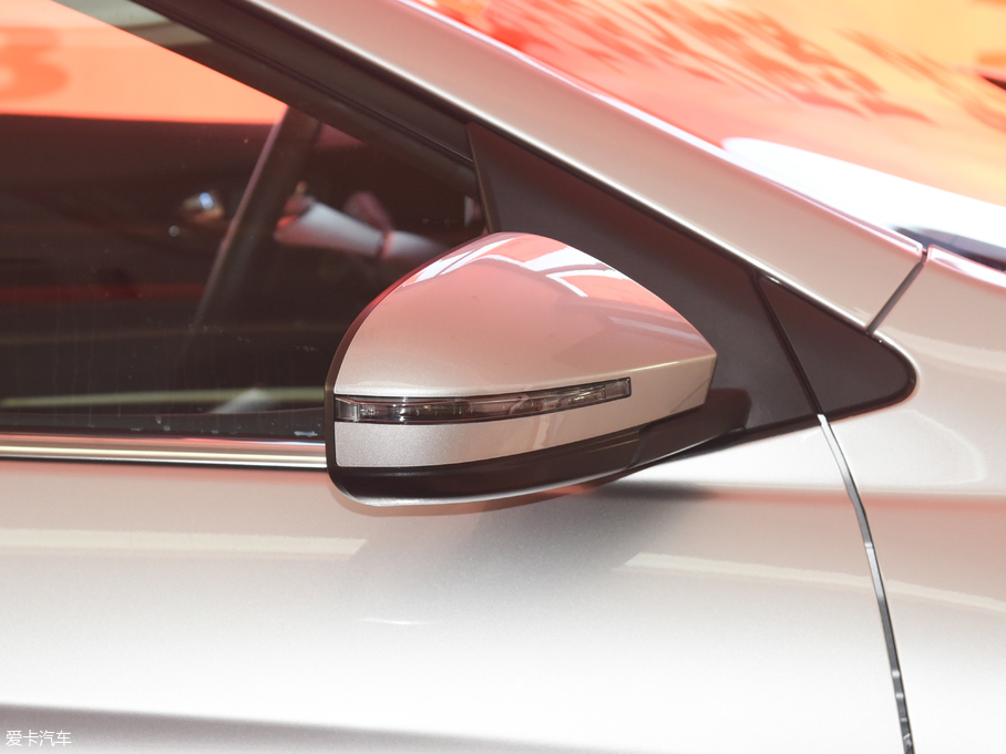 2018D60 1.6L XL քӢ