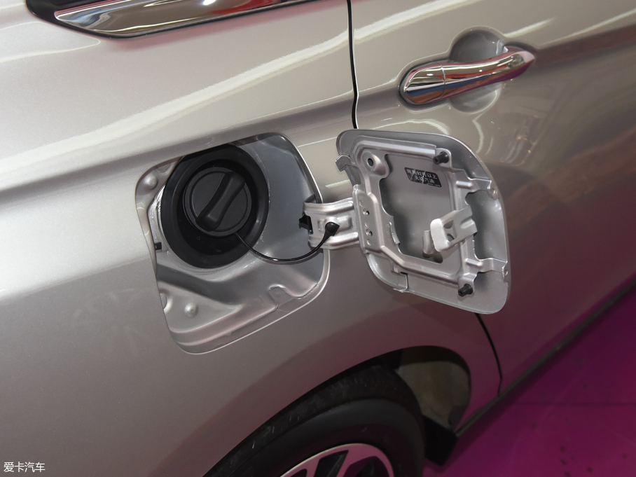 2018D60 1.6L XL քӢ