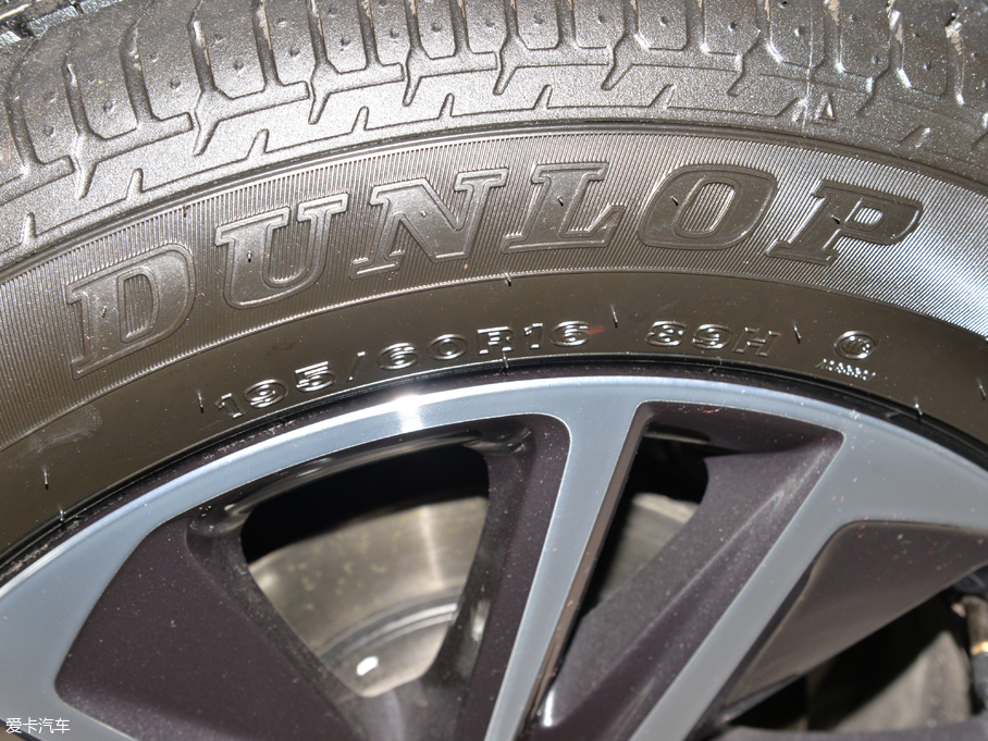 2018���D60 1.6L XL �ք�����Ӣ��