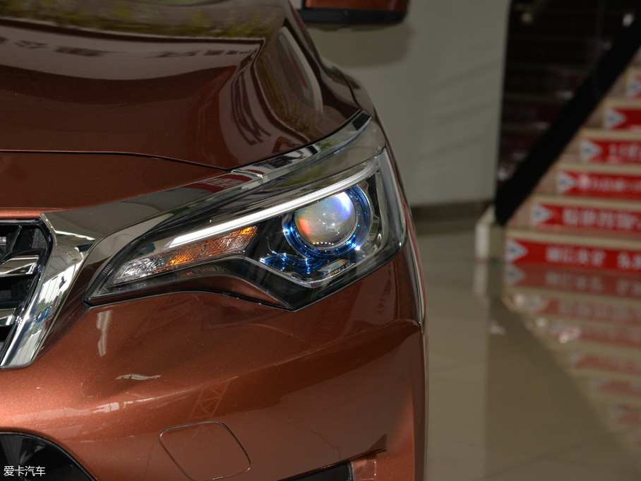 2018���D60 1.6L XL �ք�(d��ng)��(li��n)��Ӣ��