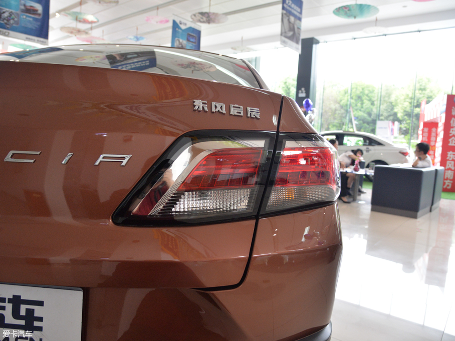 2018���D60 1.6L XL �ք�����Ӣ��